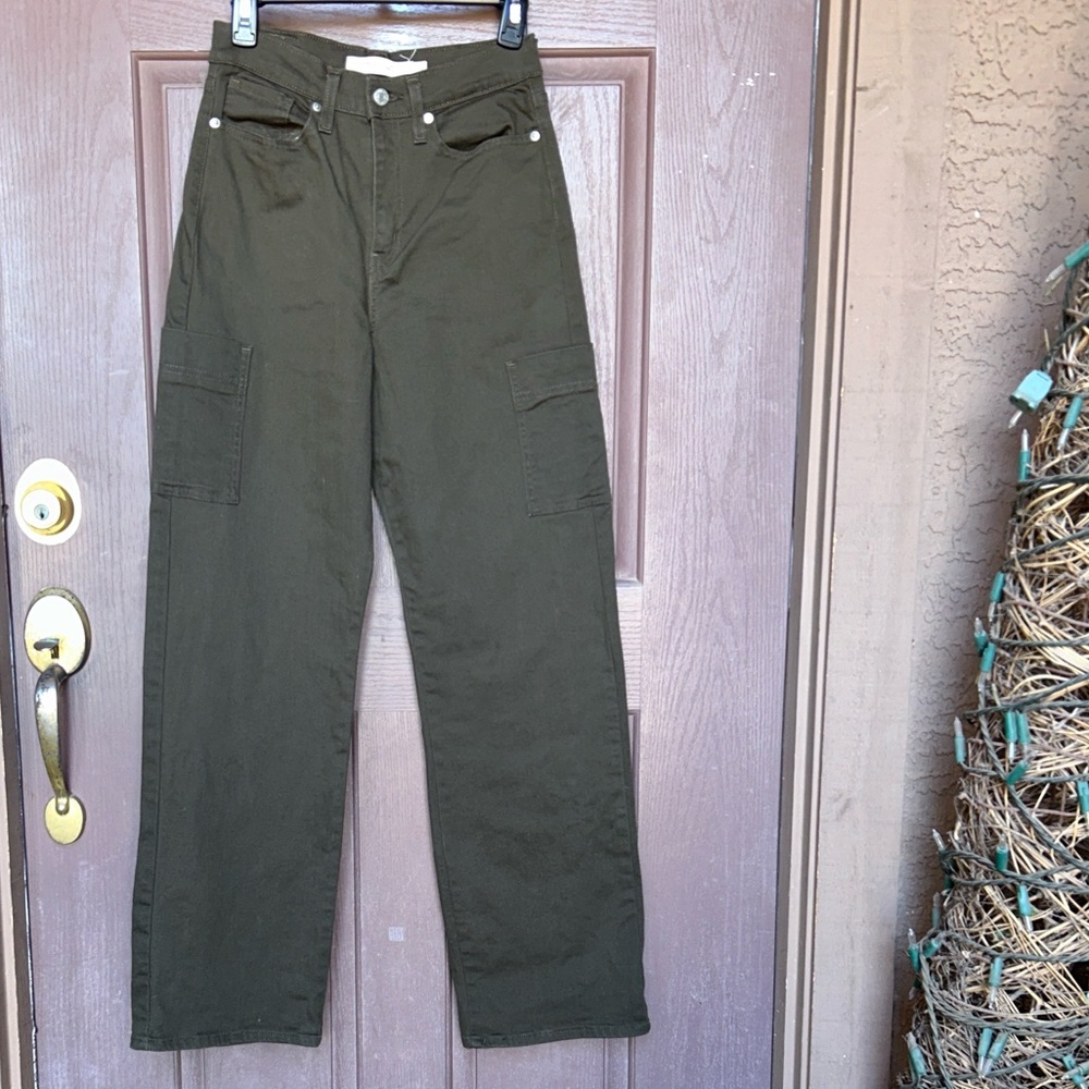 Levi's Signature High-Rise Loose Straight Pants - Khaki